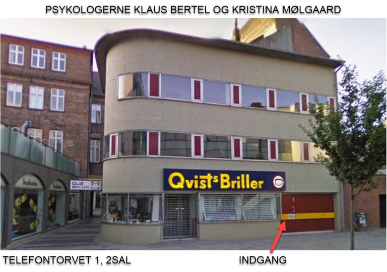 Telefontorvet 1, 2. sal - Indgang til klinikken